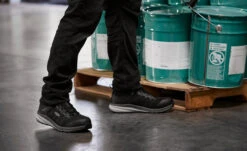 Keen Men's Vista Energy (Carbon-Fiber Toe) | Vapor/Black 11 Keen Men's Vista Energy (Carbon-Fiber Toe) | Vapor/Black -Keen 1024584 PDP TopImage