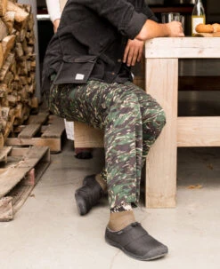 Keen Men's Howser III Slide | Charcoal Grey Felt/Black -Keen MHowserIIISlideLifestylePDPLeft ef6ed5be ea20 4471 a56e 6ab89804c214