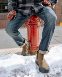 Keen Men's Revel IV Waterproof Chelsea | Black/Black -Keen Revel1025559PDPLifestyle2 ebf5eced 847c 4b61 89c2 b4c22d0e3f79