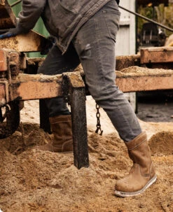 Keen Men's Cincinnati Wellington (Carbon-Fiber Toe) | Belgian/Sandshell -Keen SDD 505 PDP Cincinnati 1026366 Left Image