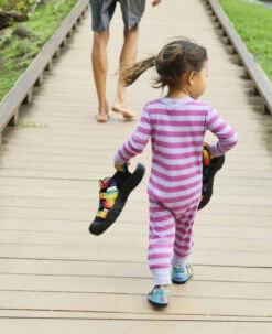 Keen Toddlers' Seacamp II CNX | Racing Red/Gargoyle 17 Keen Toddlers' Seacamp II CNX | Racing Red/Gargoyle -Keen TotsSeacampLifestyleSingleRight 84503e35 58be 45af b8dd 4fa1b47b17e3