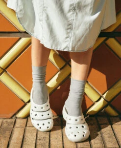 Keen Women's Yogui Clog | Black/Magnet 14 Keen Women's Yogui Clog | Black/Magnet -Keen WYoguiLifestylePDPSingleLeft 068ee7df 433d 455e 9583 26aa766819f5