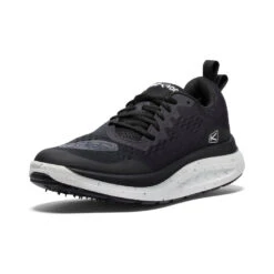 Keen Men's WK400 Walking Shoe | Black/White -Keen a2d1a8e5f46ee3a2f44340784632e7e72660d3bf